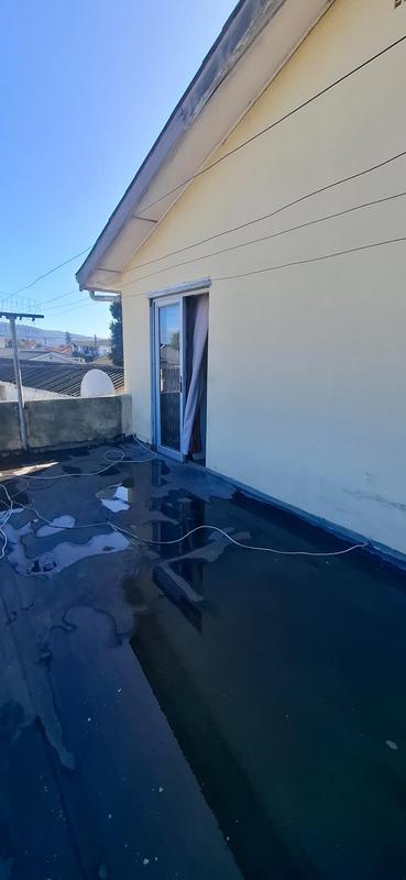 4 Bedroom Property for Sale in Cravenby Western Cape